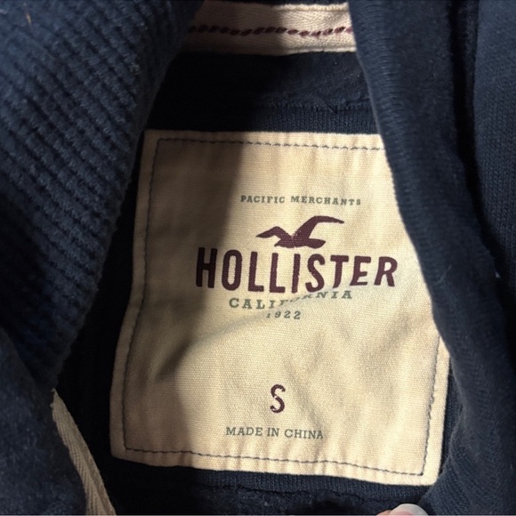 Vintage Y2K Hollister hoodie - Picture 4 of 7
